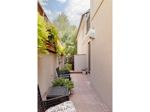 207 Cook St, Denver, CO 80206