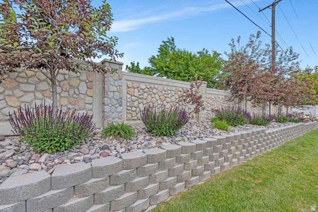 13576 S ROSE HILL DR, Riverton, UT 84096