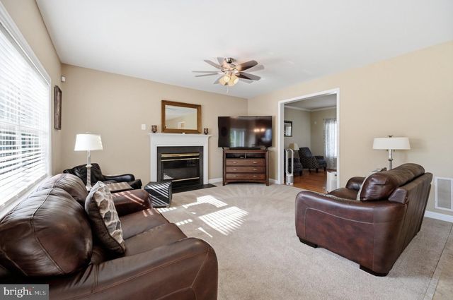 6981 WAYLAND DR, Warrenton, VA 20187