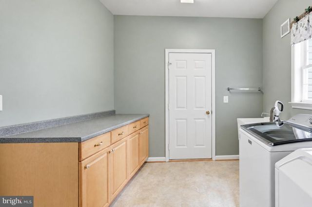 6981 WAYLAND DR, Warrenton, VA 20187