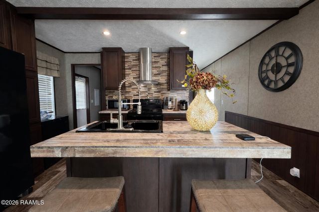 155 Cerrisa Lane, Grand Coteau, LA 70541