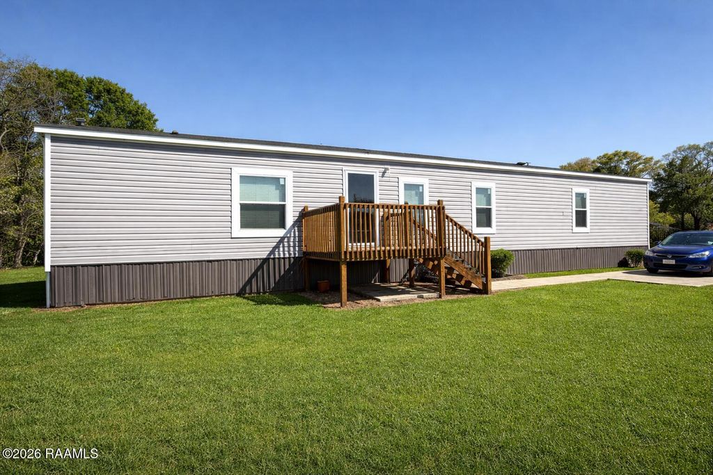 155 Cerrisa Lane, Grand Coteau, LA 70541