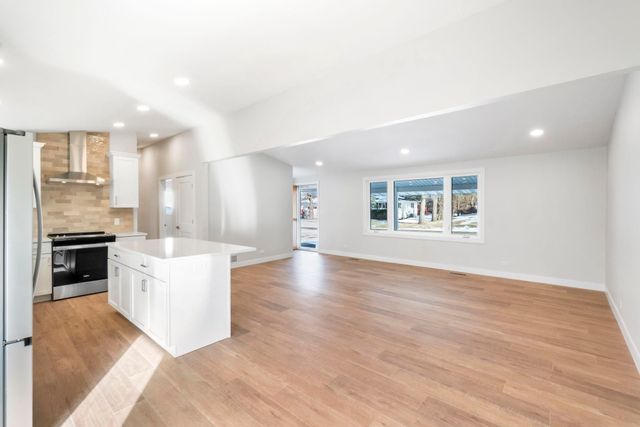 2310 Westview Avenue, Waterloo, IA 50701