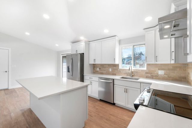 2310 Westview Avenue, Waterloo, IA 50701