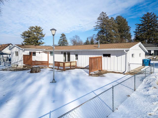 2310 Westview Avenue, Waterloo, IA 50701