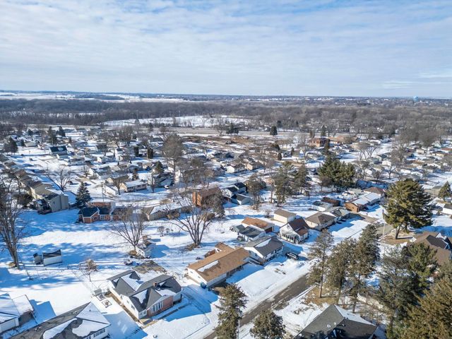 2310 Westview Avenue, Waterloo, IA 50701