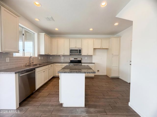 22251 E VIA DE OLIVOS Court, Queen Creek, AZ 85142