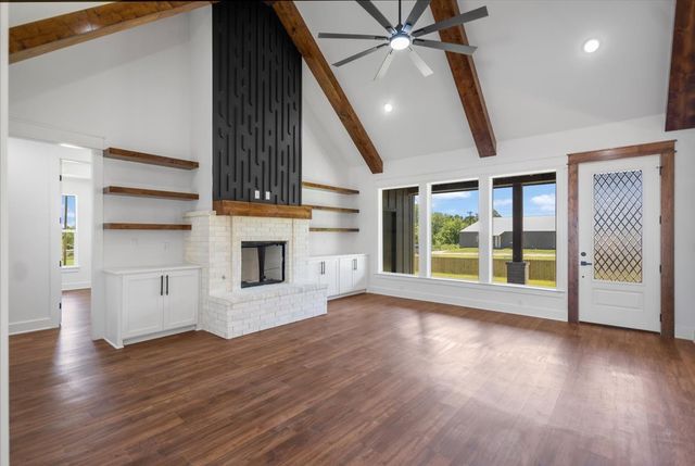 17402 Woodcrest Circle, Lindale, TX 75771