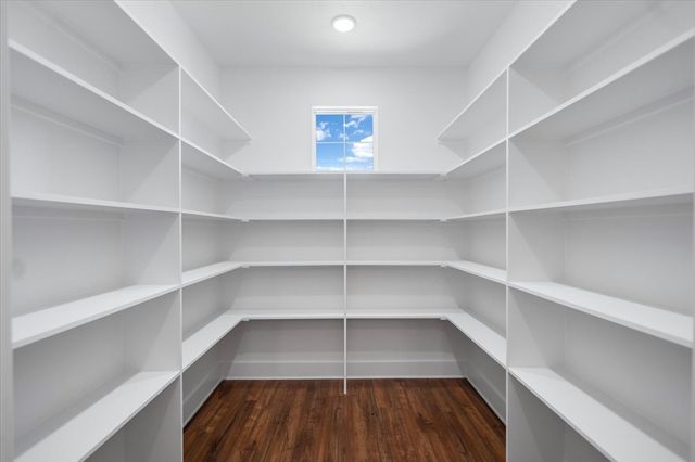 17402 Woodcrest Circle, Lindale, TX 75771
