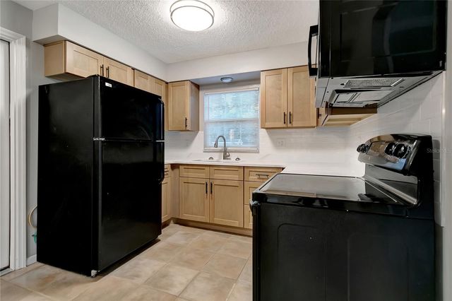 609 W REMINGTON ROAD, Lakeland, FL 33813