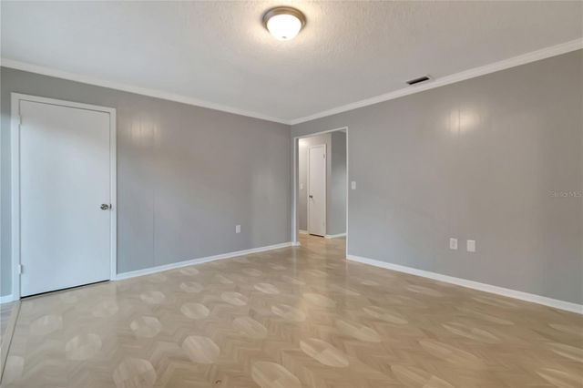 609 W REMINGTON ROAD, Lakeland, FL 33813