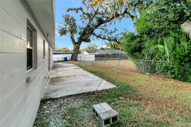 609 W REMINGTON ROAD, Lakeland, FL 33813