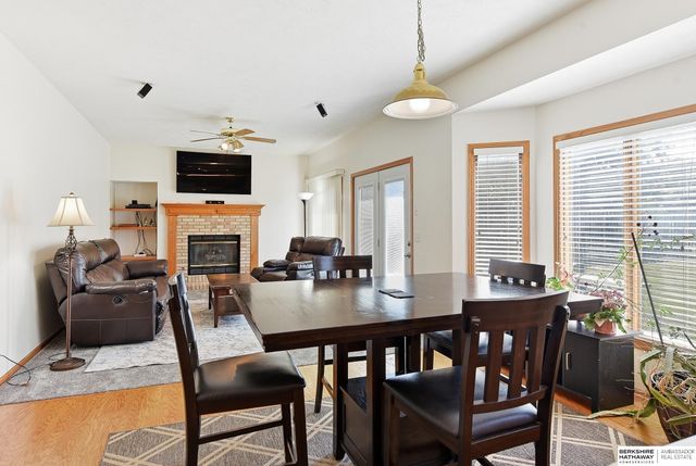 16623 Taylor Street, Omaha, NE 68116