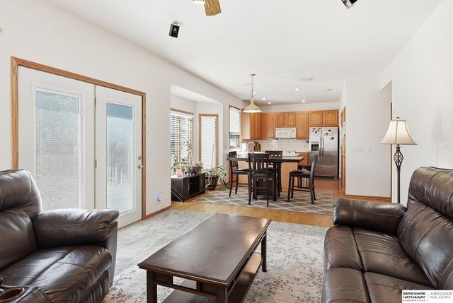 16623 Taylor Street, Omaha, NE 68116