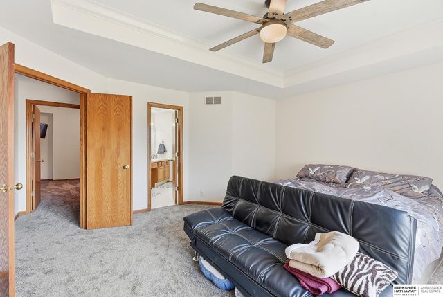 16623 Taylor Street, Omaha, NE 68116