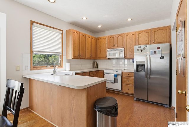 16623 Taylor Street, Omaha, NE 68116