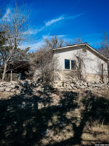 3364 HWY 173 S., Bandera, TX 78003