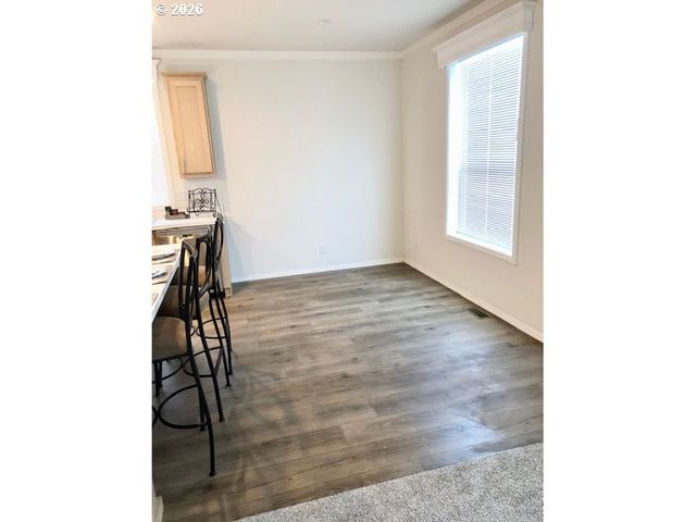 1025 S 6th 82, Harrisburg, OR 97446