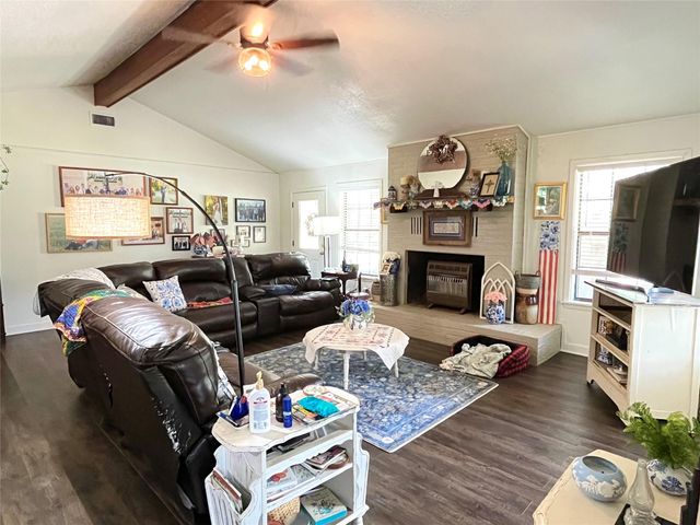 11009 HWY 77 Highway, Lexington, TX 78947