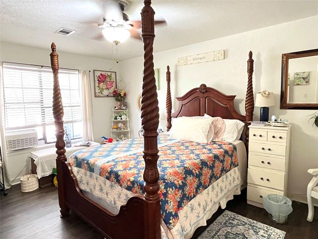 11009 HWY 77 Highway, Lexington, TX 78947