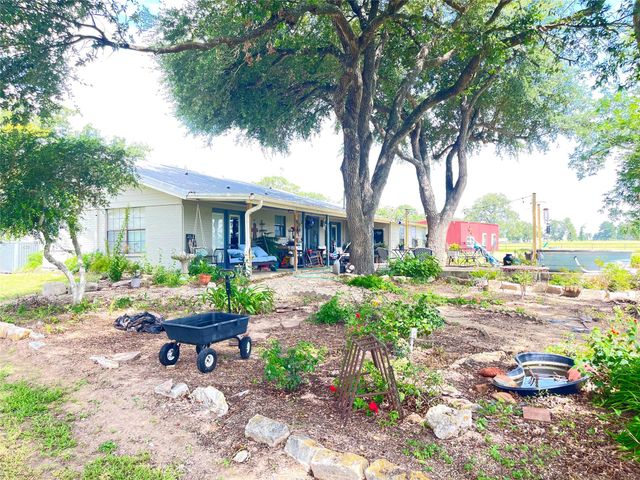 11009 HWY 77 Highway, Lexington, TX 78947