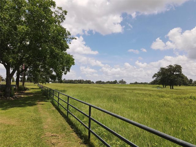 11009 HWY 77 Highway, Lexington, TX 78947