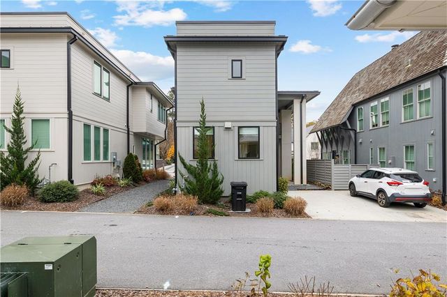 255 High Street, Fayetteville, GA 30214