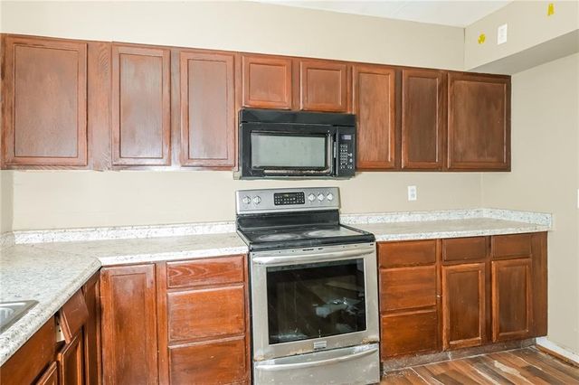 2325 E Hill Way, Norcross, GA 30071