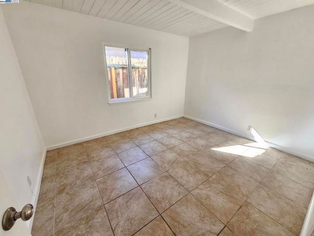 39 Harbor Dr, Bay Point, CA 94565