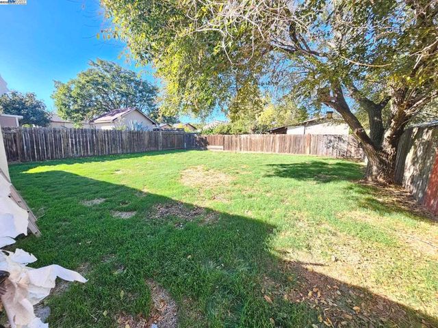 39 Harbor Dr, Bay Point, CA 94565