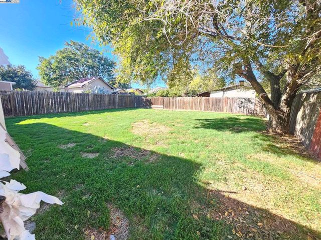 39 Harbor Dr, Bay Point, CA 94565