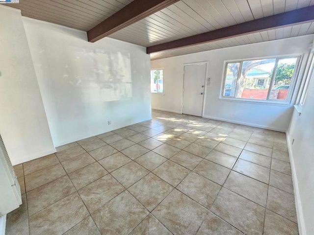 39 Harbor Dr, Bay Point, CA 94565