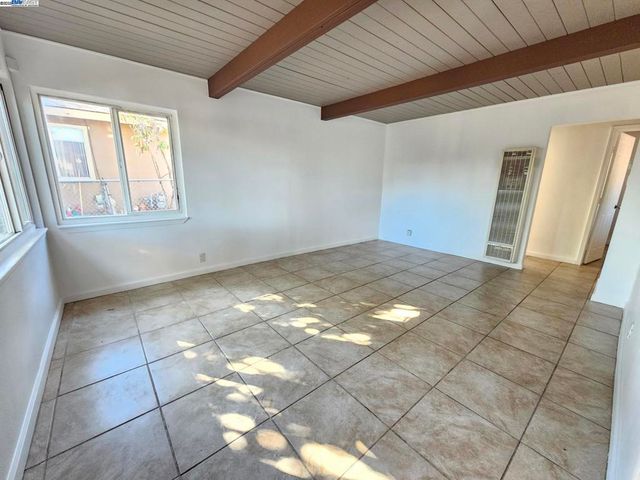 39 Harbor Dr, Bay Point, CA 94565