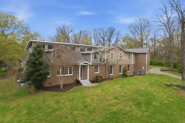 674 Hill Rd, Brentwood, TN 37027