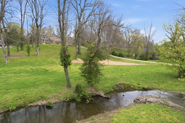 674 Hill Rd, Brentwood, TN 37027