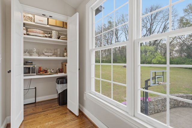 674 Hill Rd, Brentwood, TN 37027