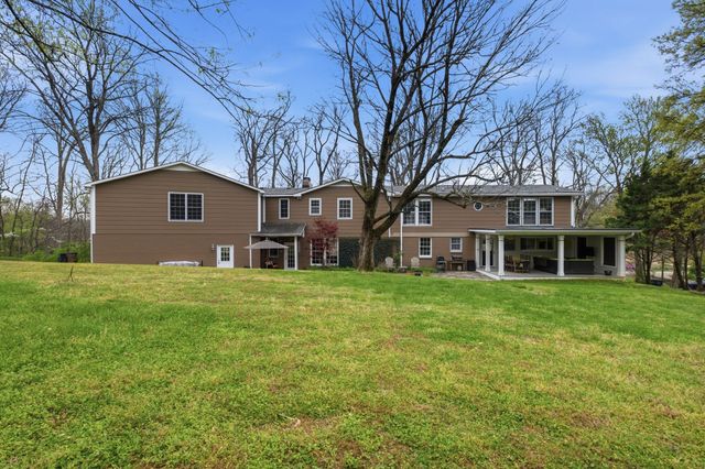 674 Hill Rd, Brentwood, TN 37027