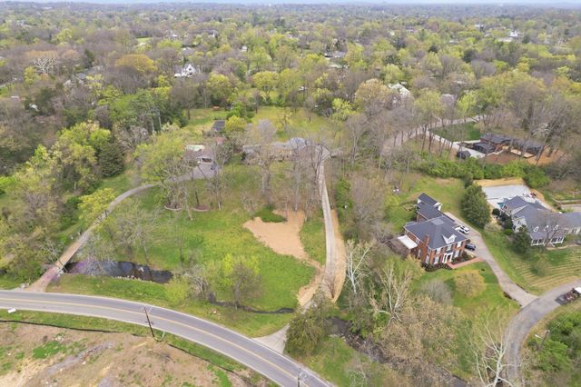 674 Hill Rd, Brentwood, TN 37027