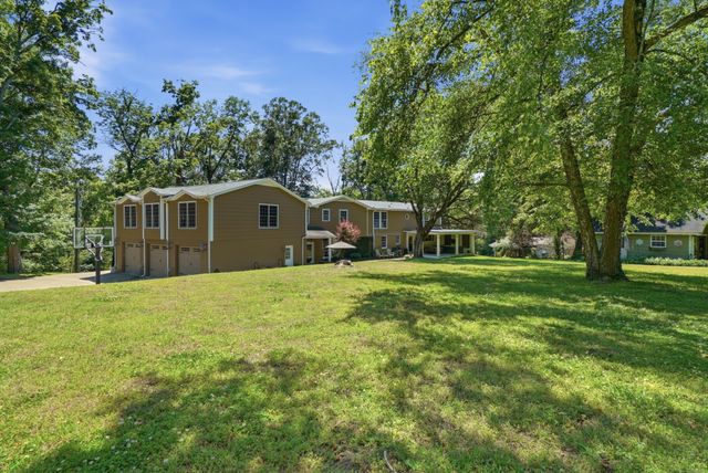 674 Hill Rd, Brentwood, TN 37027