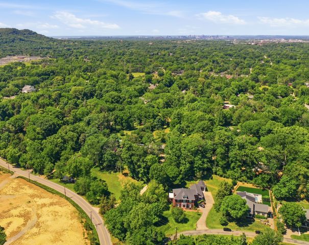 674 Hill Rd, Brentwood, TN 37027
