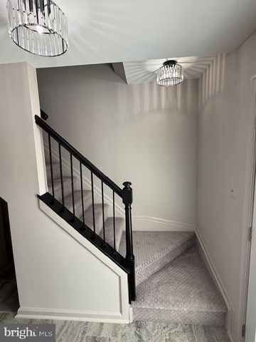 3178 VANDERBILT CT, Woodbridge, VA 22192