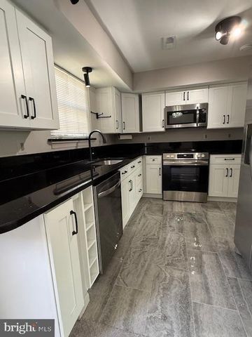 3178 VANDERBILT CT, Woodbridge, VA 22192