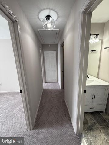 3178 VANDERBILT CT, Woodbridge, VA 22192
