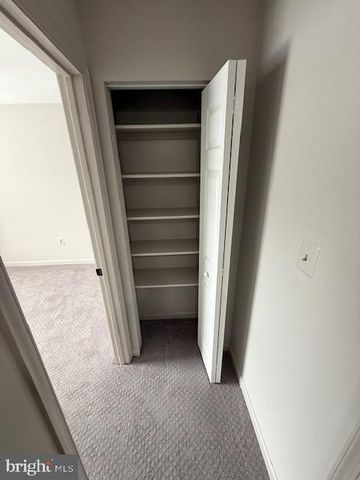 3178 VANDERBILT CT, Woodbridge, VA 22192