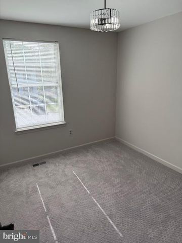 3178 VANDERBILT CT, Woodbridge, VA 22192