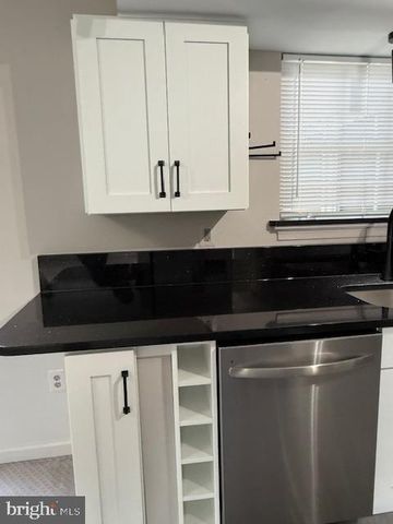 3178 VANDERBILT CT, Woodbridge, VA 22192