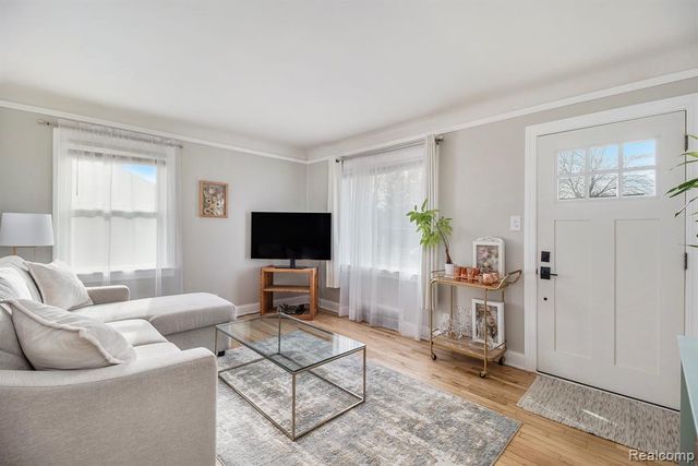 3522 Elmhurst Avenue, Royal Oak, MI 48073