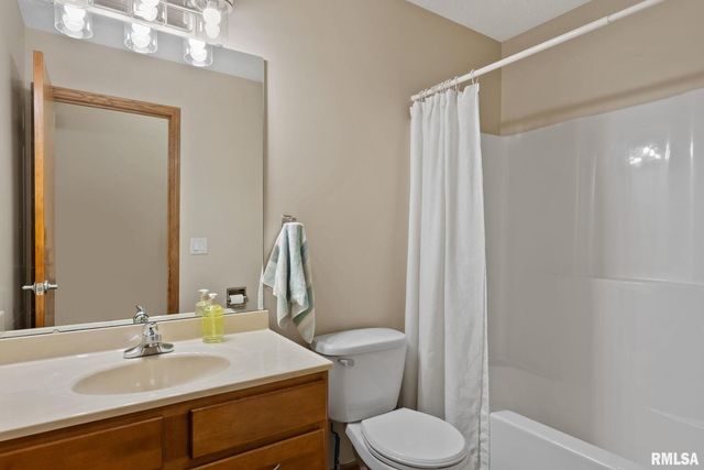 6112 34TH Avenue A Court, Moline, IL 61265