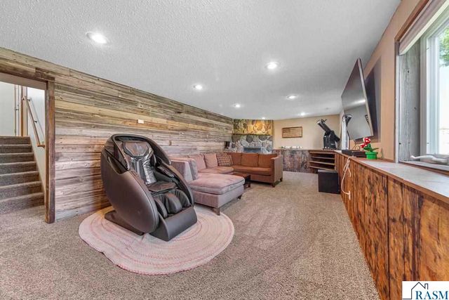 100 Tattler Lane, Mankato, MN 56001