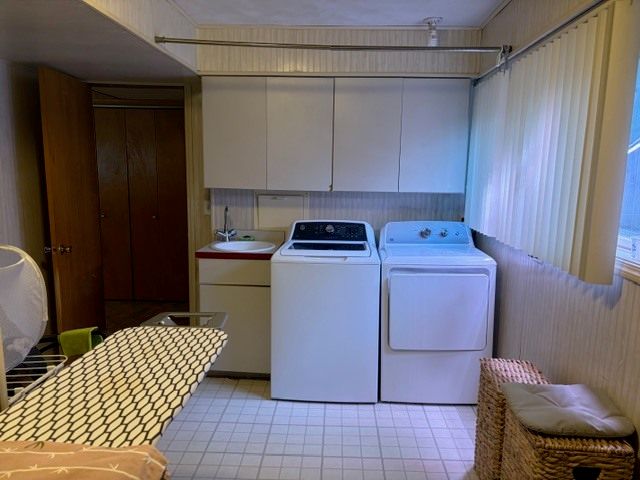 720 N BROADWAY Avenue, Park Ridge, IL 60068